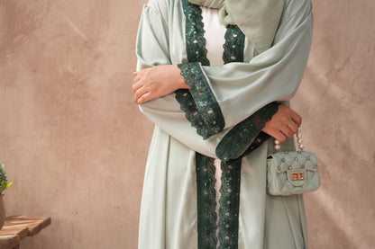 Yesįm Abaya